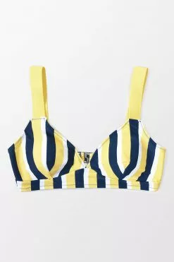 Cupshe Michelle Striped Plus Size Bikini Top 6 Cupshe Michelle Striped Plus Size Bikini Top -Deals Cupshe Store 2 b9167e20 8434 4c22 ac32 393a0704c232