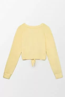 Cupshe Passion Knot Hem Raglan Sleeve Crop Sweatshirt 6 Cupshe Passion Knot Hem Raglan Sleeve Crop Sweatshirt -Deals Cupshe Store 2 bc8932a4 18a9 421a ad37 2b3decc50aa1
