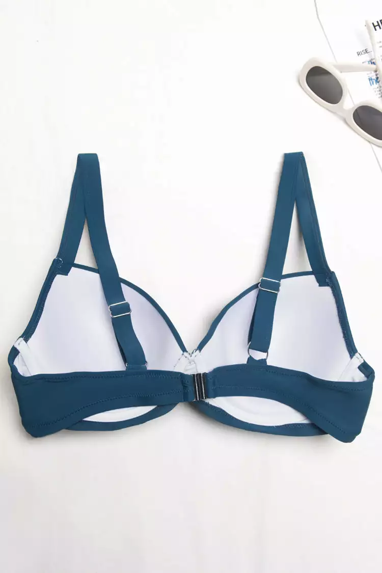 Cupshe Elsa Criss Cross Ruched Plus Size Bikini Top 4 Cupshe Elsa Criss Cross Ruched Plus Size Bikini Top - Image 4