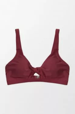 Cupshe Quinn Twist Cutout Plus Size Bikini Top -Deals Cupshe Store 2 e570b1ee d036 41a8 8f8e 4641c7e438c8