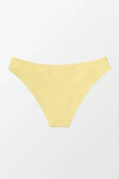 Cupshe Kellie O-ring Mid Waisted Bikini Bottom 8 Cupshe Kellie O-ring Mid Waisted Bikini Bottom -Deals Cupshe Store 2 ed1d2a57 d9a2 47be 9ae1 61e5e8eae822