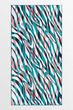 Cupshe Ripple Zebra Striped Beach Blanket 6 Cupshe Ripple Zebra Striped Beach Blanket -Deals Cupshe Store 2 fcc617a0 3bd0 4a24 8024 41975602e954