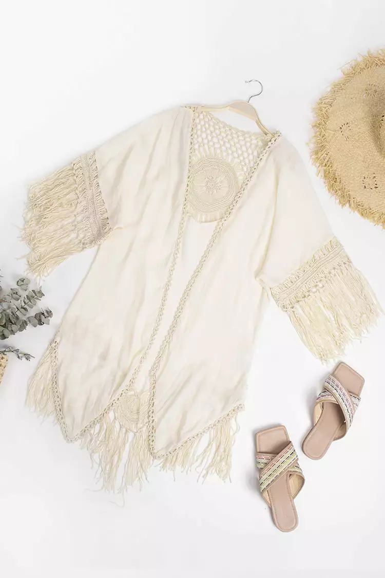 Cupshe Anne Crochet Fringe Hem Kimono 2 Cupshe Anne Crochet Fringe Hem Kimono - Image 2