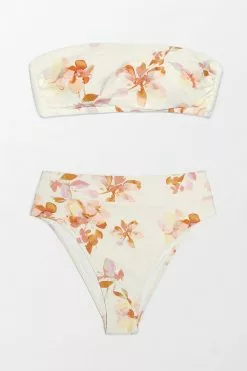Cupshe Megan Floral Halter High Waisted Bikini 11 Cupshe Megan Floral Halter High Waisted Bikini -Deals Cupshe Store 3 095b6c3f 6bd2 4d2e a27f 286ca0fab632