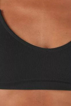 Cupshe Blythe U-neck Backless Sports Bra 5 Cupshe Blythe U-neck Backless Sports Bra -Deals Cupshe Store 3 0acc7591 16c6 4803 9288 597eee5ac783