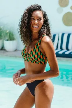 Cupshe Liv Geo Print Keyhole Knot Bikini 6 Cupshe Liv Geo Print Keyhole Knot Bikini -Deals Cupshe Store 3 0cc26872 823b 4031 854e 2ea5d045a023