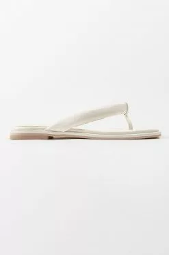 Cupshe Sweetpea Minimalist Thong Sandals 6 Cupshe Sweetpea Minimalist Thong Sandals -Deals Cupshe Store 3 0d4fc936 64f8 4ebc b282 563e0e3c1229