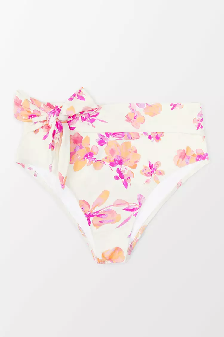 Cupshe Nichole Floral Tie Front Plus Size Bikini Bottom 3 Cupshe Nichole Floral Tie Front Plus Size Bikini Bottom - Image 3
