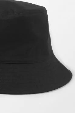 Cupshe Maribel Minimalism Black Bucket Hat 5 Cupshe Maribel Minimalism Black Bucket Hat -Deals Cupshe Store 3 1de71e43 53dc 4b86 8f84 87597274c7ca