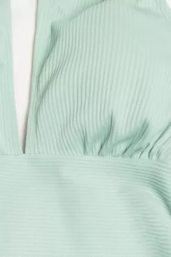 CUPSHE Anahi Rib Drawstring Side Halter Tankini 9 CUPSHE Anahi Rib Drawstring Side Halter Tankini -Deals Cupshe Store 3 26346438 eb11 4991 a3f4 d758603e3dd4