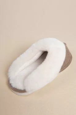 Cupshe Jupiter Khaki Suede Fluffy Slippers 6 Cupshe Jupiter Khaki Suede Fluffy Slippers -Deals Cupshe Store 3 2 bbf00fe4 d6f9 47b1 9c2a 0253f3b8a67d