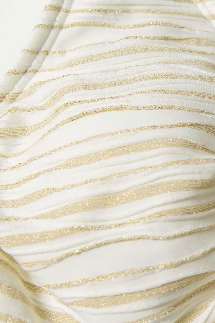 Cupshe Lurex Texture Bunny Tie Bralette and Hipster Bikini Set 5 Cupshe Lurex Texture Bunny Tie Bralette and Hipster Bikini Set - Image 5