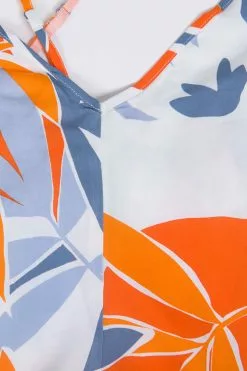 Cupshe Meagan Leafy V-neck Criss Cross Jumpsuit 9 Cupshe Meagan Leafy V-neck Criss Cross Jumpsuit -Deals Cupshe Store 3 2a4e4d2d ab67 4bfb 9f3b 1aaba9e36871