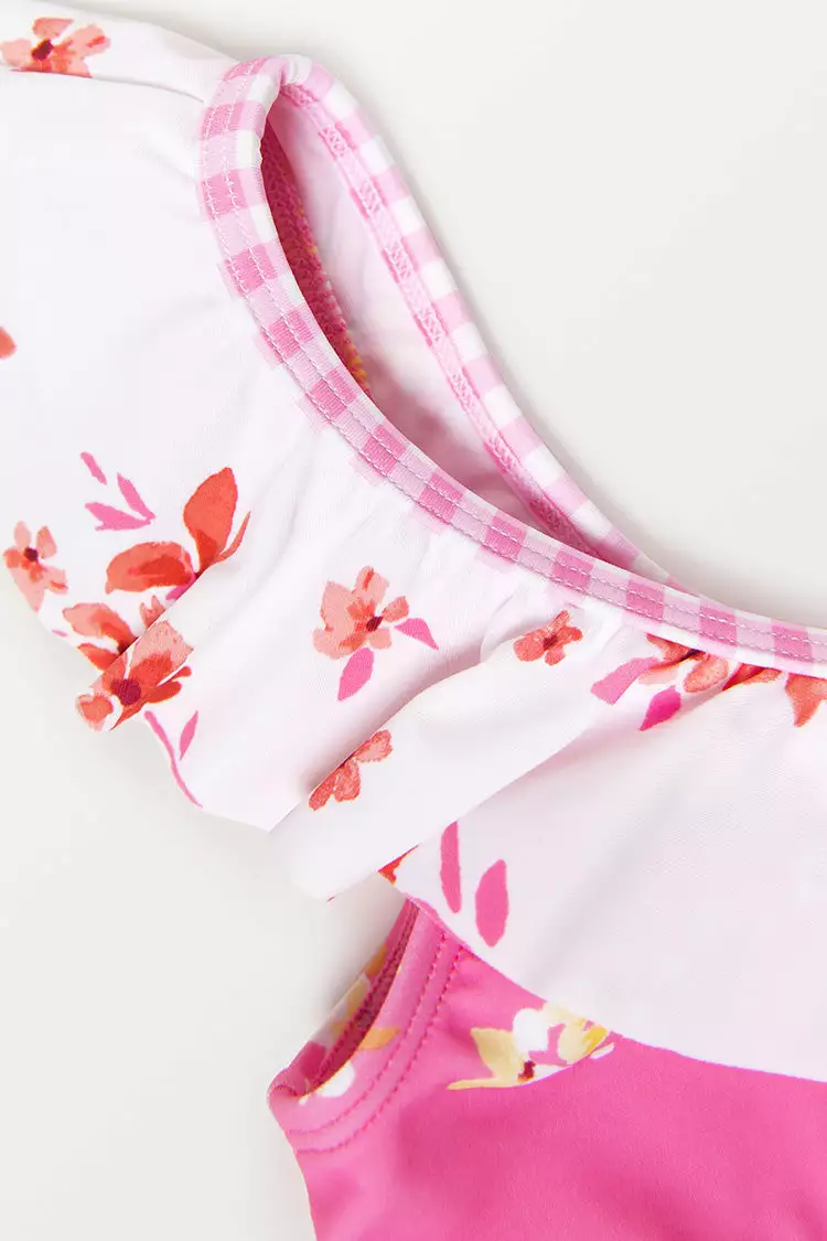 Cupshe Girls' Ditsy Mix Ruffle One Shoulder and Hipster Bikini Set 3 Cupshe Girls' Ditsy Mix Ruffle One Shoulder and Hipster Bikini Set - Image 3