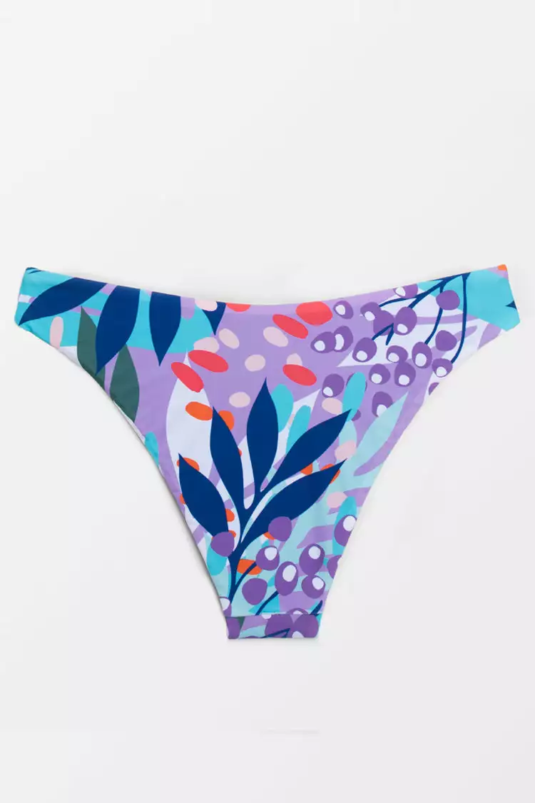 Cupshe Barbara Reversible Low Waisted Bikini Bottom 4 Cupshe Barbara Reversible Low Waisted Bikini Bottom - Image 4