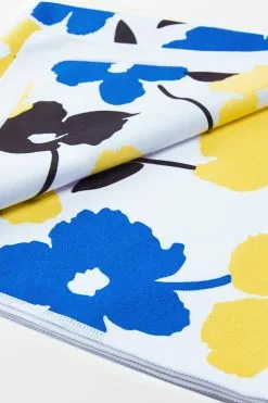 Cupshe Poppy Floral Beach Blanket -Deals Cupshe Store 3 3abc18b8 1bc0 4fe6 9ef1 1a2db763858c