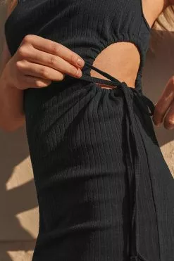 Cupshe Salem Black Drawstring Cut-out Waist Slip Dress 5 Cupshe Salem Black Drawstring Cut-out Waist Slip Dress -Deals Cupshe Store 3 3c600b46 7c90 47ea b713 92520478c961