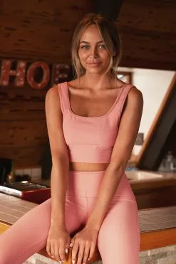 Cupshe Nova U-neck High Waist Matching Set 5 Cupshe Nova U-neck High Waist Matching Set -Deals Cupshe Store 3 4d7c2714 2a55 44d9 a66a 6ec5ee64d3de