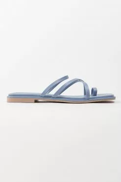 Cupshe Cabana Party Blue Strappy Thong Sandals 6 Cupshe Cabana Party Blue Strappy Thong Sandals -Deals Cupshe Store 3 4fd296f8 dc39 4c9f 8f32 d6827def1496