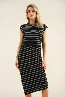 Cupshe Tuesday Striped Cap Sleeve Midi Dress 5 Cupshe Tuesday Striped Cap Sleeve Midi Dress -Deals Cupshe Store 3 565bc33b 0292 4165 a270 029e86666371