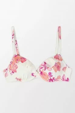 Cupshe Adriana Floral Back Hook Ruffle Bikini Top 6 Cupshe Adriana Floral Back Hook Ruffle Bikini Top -Deals Cupshe Store 3 5b156307 b17c 4204 bb90 69e7b71ff19a