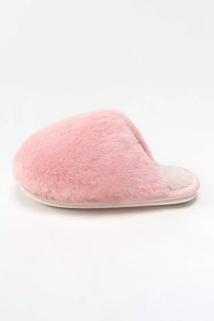 Cupshe Lucky Faux Rabbit Fur Fluffy Slippers 3 Cupshe Lucky Faux Rabbit Fur Fluffy Slippers - Image 3