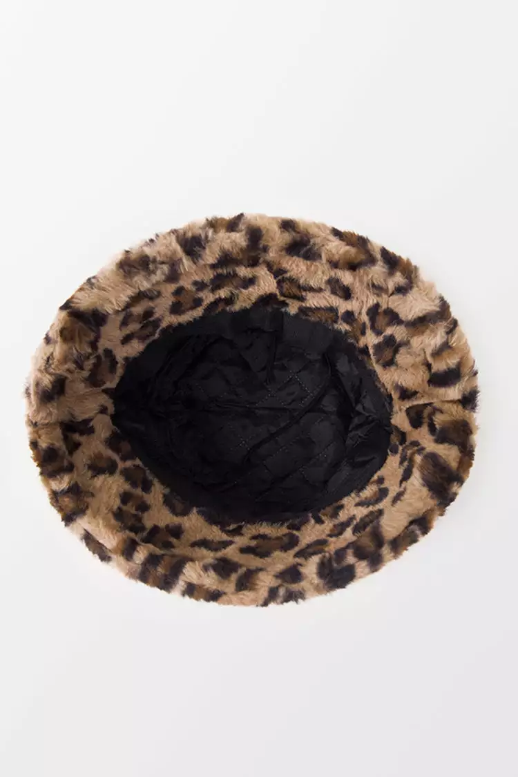 Cupshe Dynamic star Brown Leopard Fluffy Bucket Hat 3 Cupshe Dynamic star Brown Leopard Fluffy Bucket Hat - Image 3
