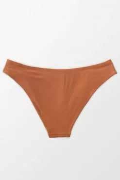 Cupshe Margaret Ruched Bikini Bottom 7 Cupshe Margaret Ruched Bikini Bottom -Deals Cupshe Store 3 6be7fbdb 13e5 4250 a39a 31bec997840f