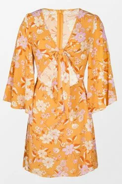 Cupshe Keara Fitted Waisted Bunny Tie Cut Out A-Shape Dress -Deals Cupshe Store 3 75e0f12c 5787 47f7 8281 03df606d15d4