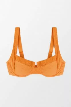 Cupshe Caitlyn Textured Underwire Bikini Top 7 Cupshe Caitlyn Textured Underwire Bikini Top -Deals Cupshe Store 3 7c32bae2 5d03 45dd a081 fd561cbf8605