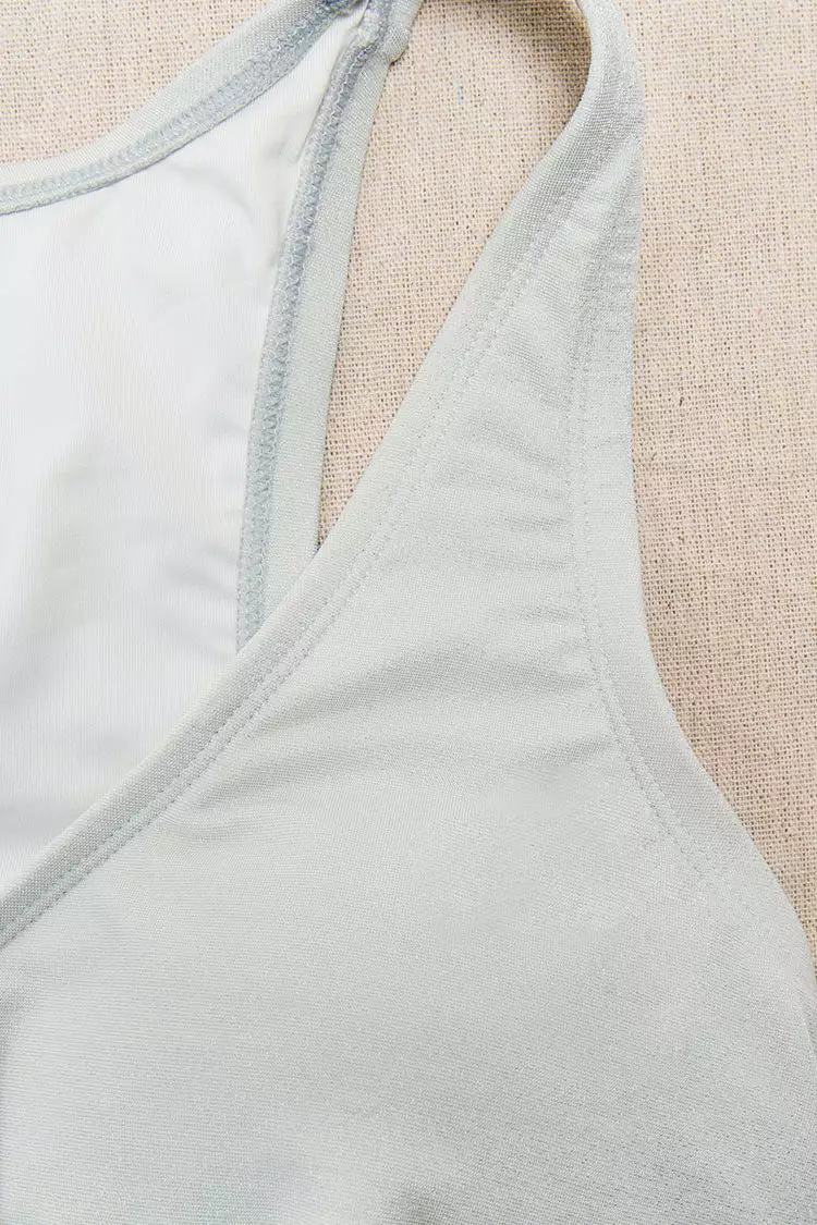 Cupshe Madisen V-neck Cut Out Tie Plus Size Bikini Top 5 Cupshe Madisen V-neck Cut Out Tie Plus Size Bikini Top - Image 5