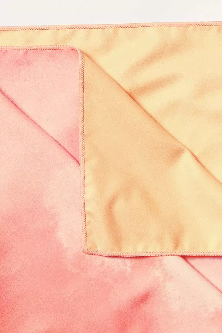 Cupshe Gelato Tie Dye Beach Blanket 3 Cupshe Gelato Tie Dye Beach Blanket - Image 3