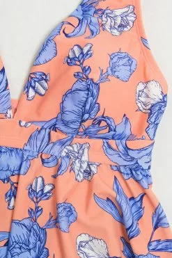 Cupshe Fantasy Flower Peplum Plus Size Tankini Top 9 Cupshe Fantasy Flower Peplum Plus Size Tankini Top -Deals Cupshe Store 3 85a909de 3afd 48a0 ad69 d86b52411180