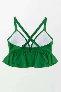Cupshe Zoe Ruffle Crisscross Plus Size Bikini Top -Deals Cupshe Store 3 875ea7e5 d516 4cff 945c dc4d3a6c37cc