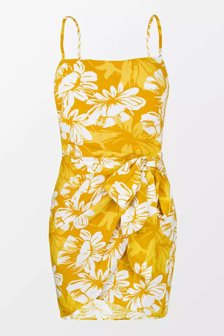 Cupshe Brooklynn Fitted Waisted Tie Adjustable Straps Wrap Dress 3 Cupshe Brooklynn Fitted Waisted Tie Adjustable Straps Wrap Dress - Image 3