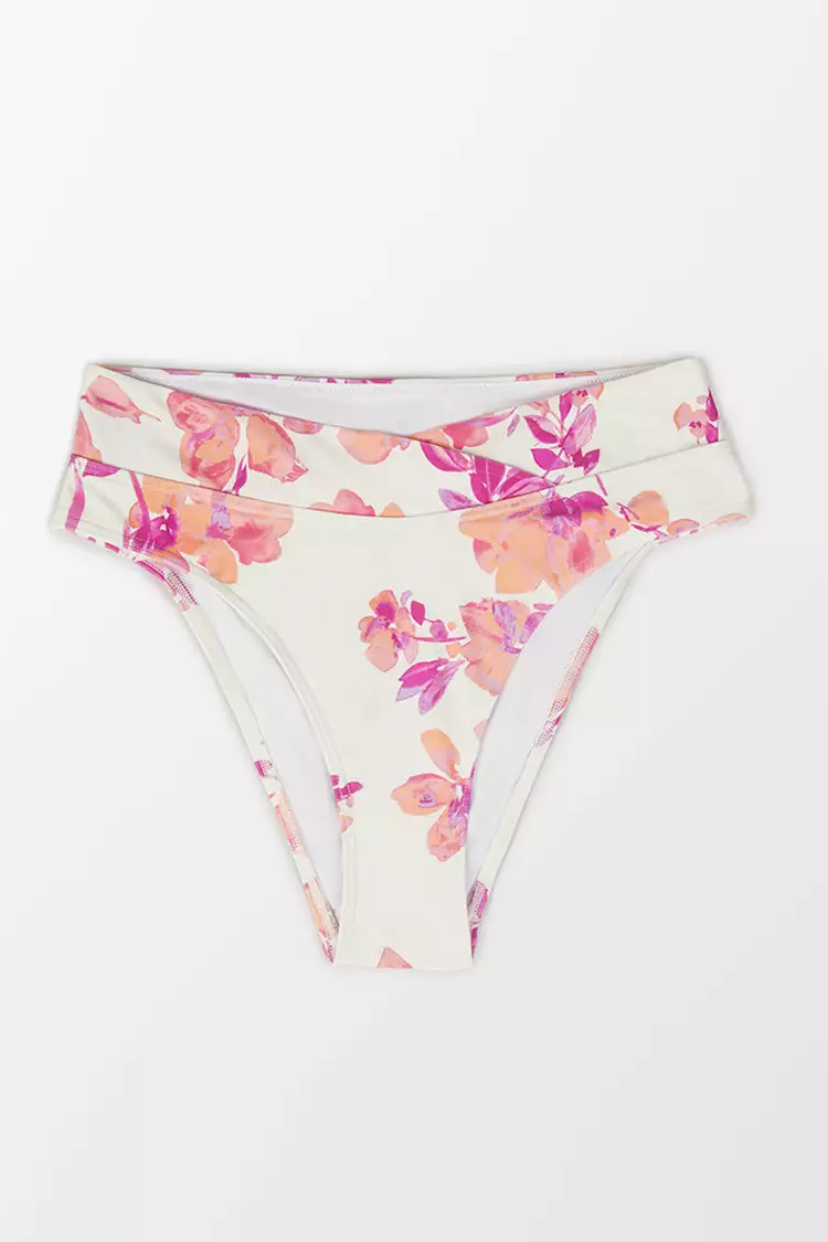 Cupshe Adriana Floral High Waisted Bikini Bottom 3 Cupshe Adriana Floral High Waisted Bikini Bottom - Image 3