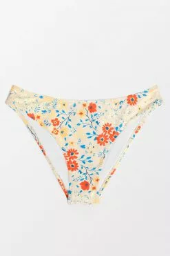Cupshe Hayden Floral High Cut Bikini Bottom 6 Cupshe Hayden Floral High Cut Bikini Bottom -Deals Cupshe Store 3 a687ca09 f647 4d15 9e5d f2d2d389f523