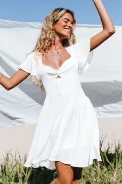 Cupshe Harmony Twist Keyhole Front Dress -Deals Cupshe Store 3 b6e92448 5863 4054 a207 558df0740cb5