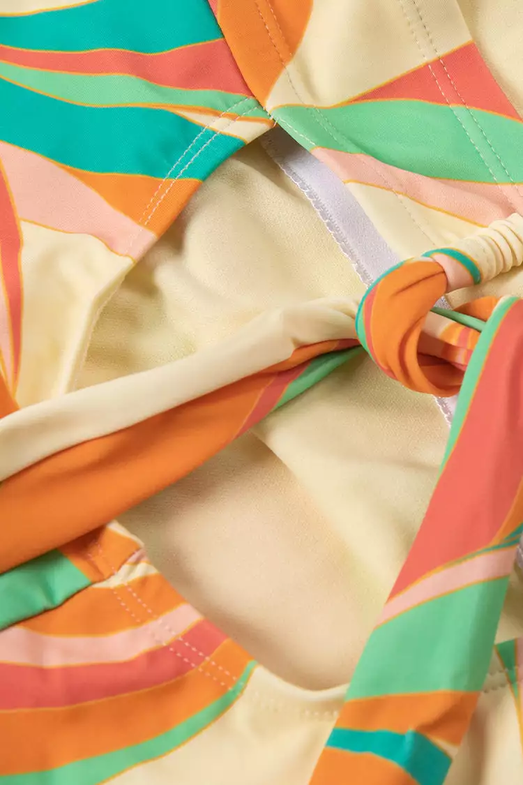 Cupshe Dancing Ribbon Square Neck Plus Size One Piece Swimsuit 3 Cupshe Dancing Ribbon Square Neck Plus Size One Piece Swimsuit - Image 3