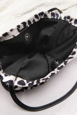 Cupshe Leopard Double Handle Shoulder Bag 7 Cupshe Leopard Double Handle Shoulder Bag -Deals Cupshe Store 3 c065f7f0 bfb1 4ca0 a438 9953c61e9938