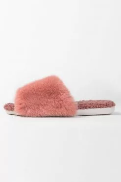 Cupshe Ravenna Faux Rabbit Fur Slippers 6 Cupshe Ravenna Faux Rabbit Fur Slippers -Deals Cupshe Store 3 c14a6d56 250b 49d4 b2df dcb1fc638762