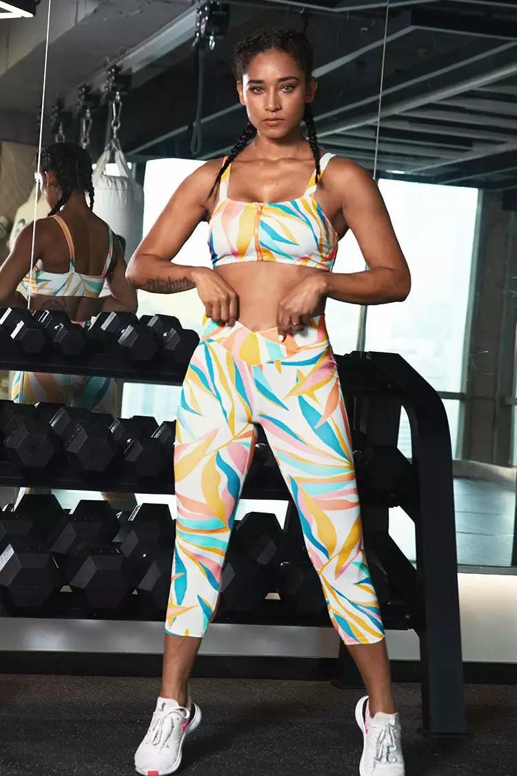 Cupshe Amantea Abstract Print Zip Front Sports Bra 5 Cupshe Amantea Abstract Print Zip Front Sports Bra - Image 5