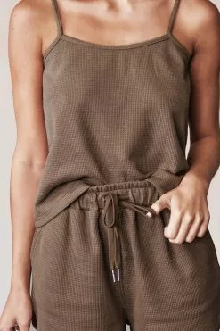 Cupshe Chocolate love Cami Top And Drawstring Shorts Set 11 Cupshe Chocolate love Cami Top And Drawstring Shorts Set -Deals Cupshe Store 3 ebf8b7ce ba80 49ac 8b9d 2565c5757ad6