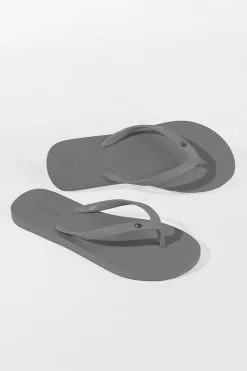 Cupshe Sand Bar Rhinestone Grey Flip Flops 6 Cupshe Sand Bar Rhinestone Grey Flip Flops -Deals Cupshe Store 3 eefa6b86 2f85 4233 a6b2 1e55f6c88651