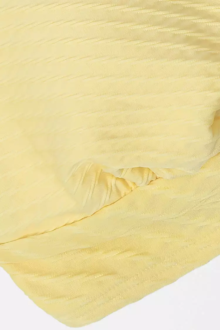 Cupshe Kellie Criss Cross Back Tie Bikini Top 6 Cupshe Kellie Criss Cross Back Tie Bikini Top - Image 6