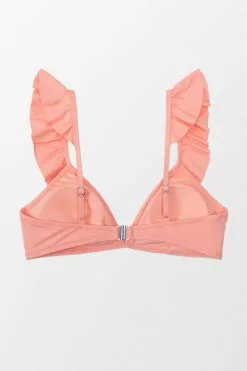 Cupshe Aubree Ruffle V-neck Back Hook Bikini Top 7 Cupshe Aubree Ruffle V-neck Back Hook Bikini Top -Deals Cupshe Store 3 f9c87681 d0ed 45bf 9082 9218df60d4d9