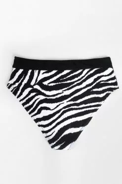 Cupshe Joelle Zebra Striped Plus Size Bikini Bottom -Deals Cupshe Store 4 042320cb f990 4dc8 a20d 1598df3fa1ad