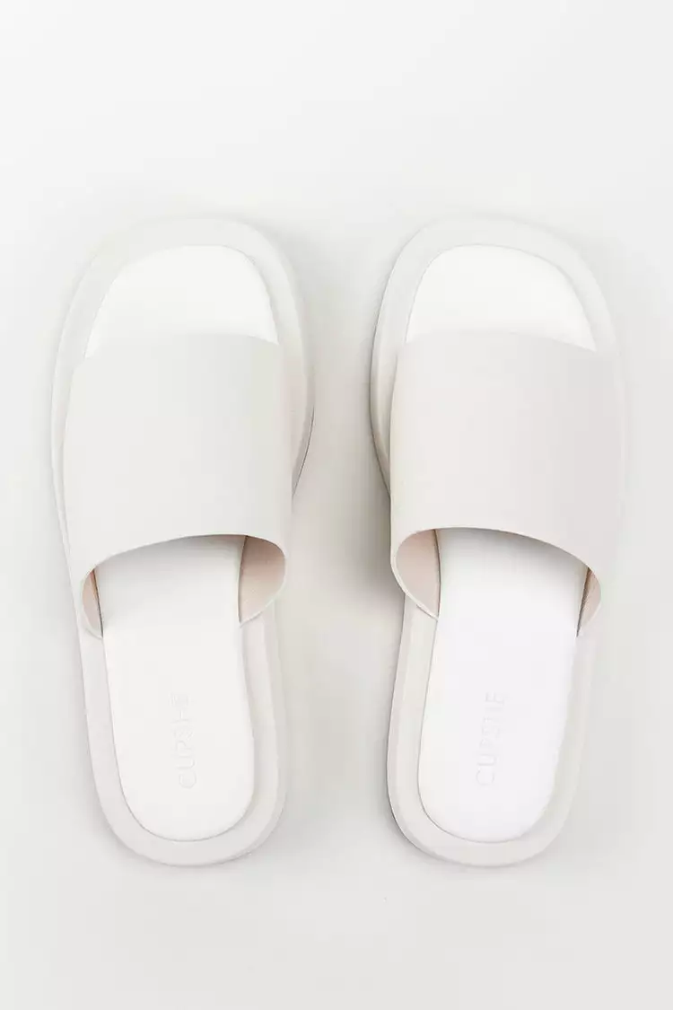 Cupshe Coffee Run Wide Band Slide Sandals 4 Cupshe Coffee Run Wide Band Slide Sandals - Image 4