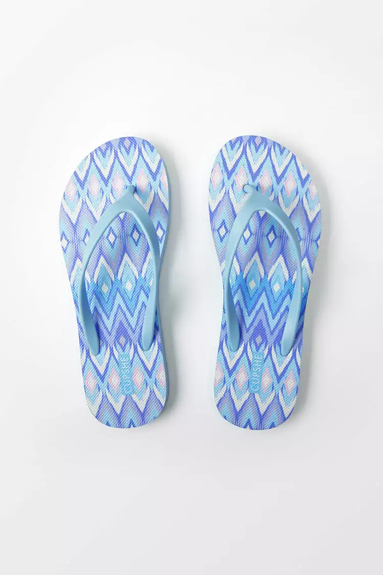 Cupshe Cool Breeze Geometic Print Flip Flops 4 Cupshe Cool Breeze Geometic Print Flip Flops - Image 4