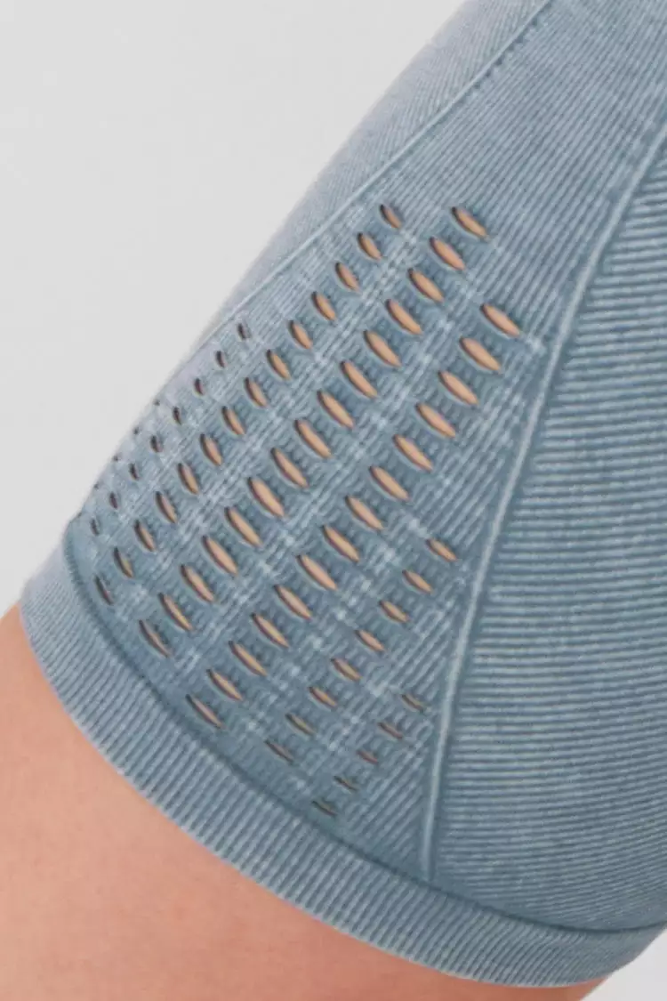 Cupshe Orchid Elastic Waisted Biker Shorts 4 Cupshe Orchid Elastic Waisted Biker Shorts - Image 4